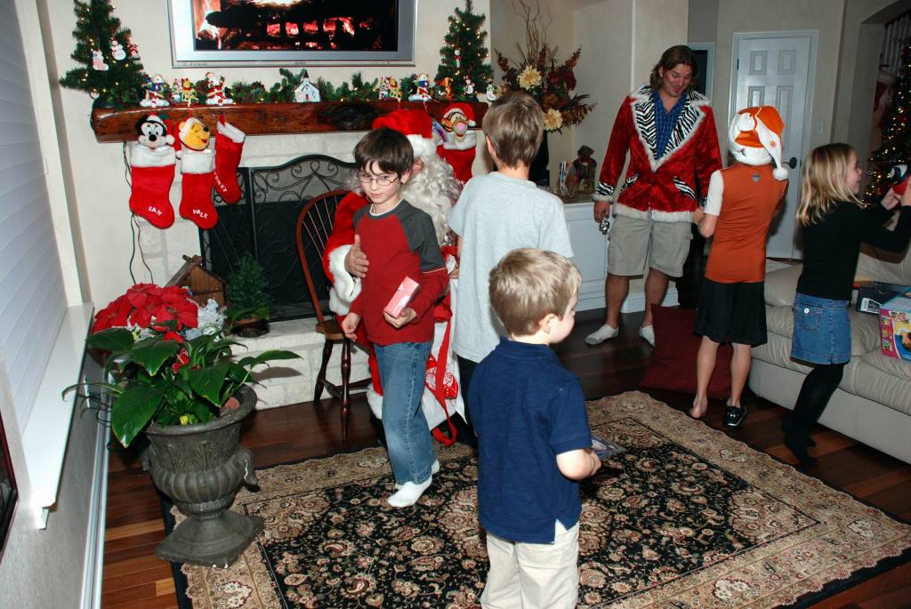 2008/12(Dec)/06(Christmas Eve-Here)/1024x768_2008-12-24-31.JPG